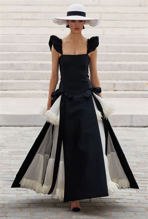 défilé haute couture chanel 2021|Chanel haute couture 2021.